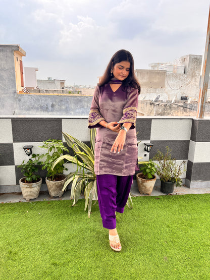 Shehnaaz : Premium feature Farzi salwar set