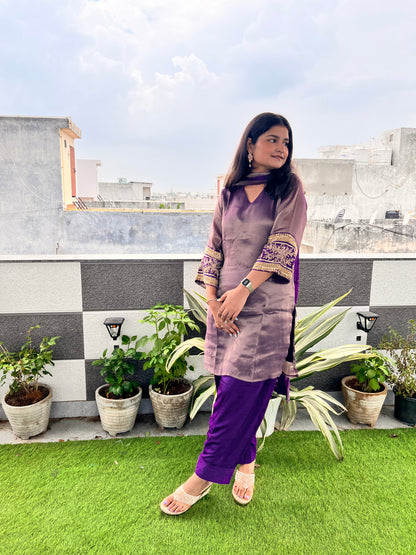 Shehnaaz : Premium feature Farzi salwar set
